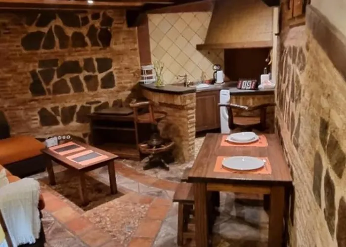 Cueva Arabe En El Casco Antiguo,